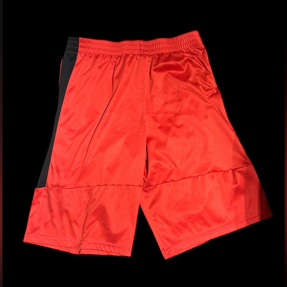 Red/black youth Puma elastic waist shorts (XL 18-20) side pockets Polyester - Picture 5 of 9